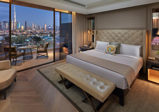 FIND-PLOH-MO-Jumeirah-dubai_520px_.jpg