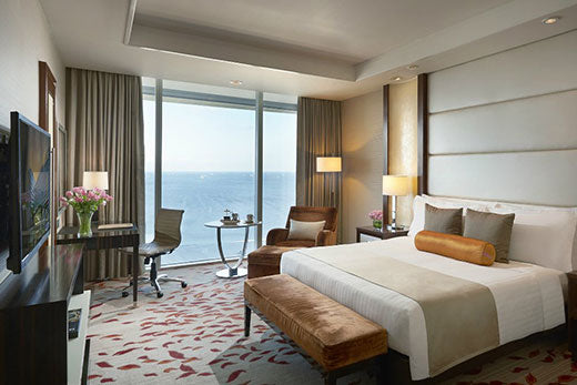 find-ploh-30-solaire-resort-casino-manila.jpg