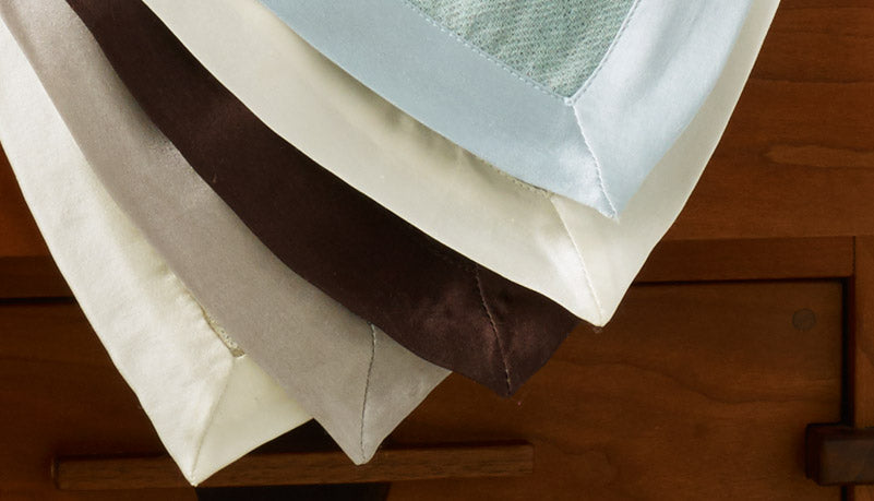 A lightweight blanket for all modes of elegant travel.
